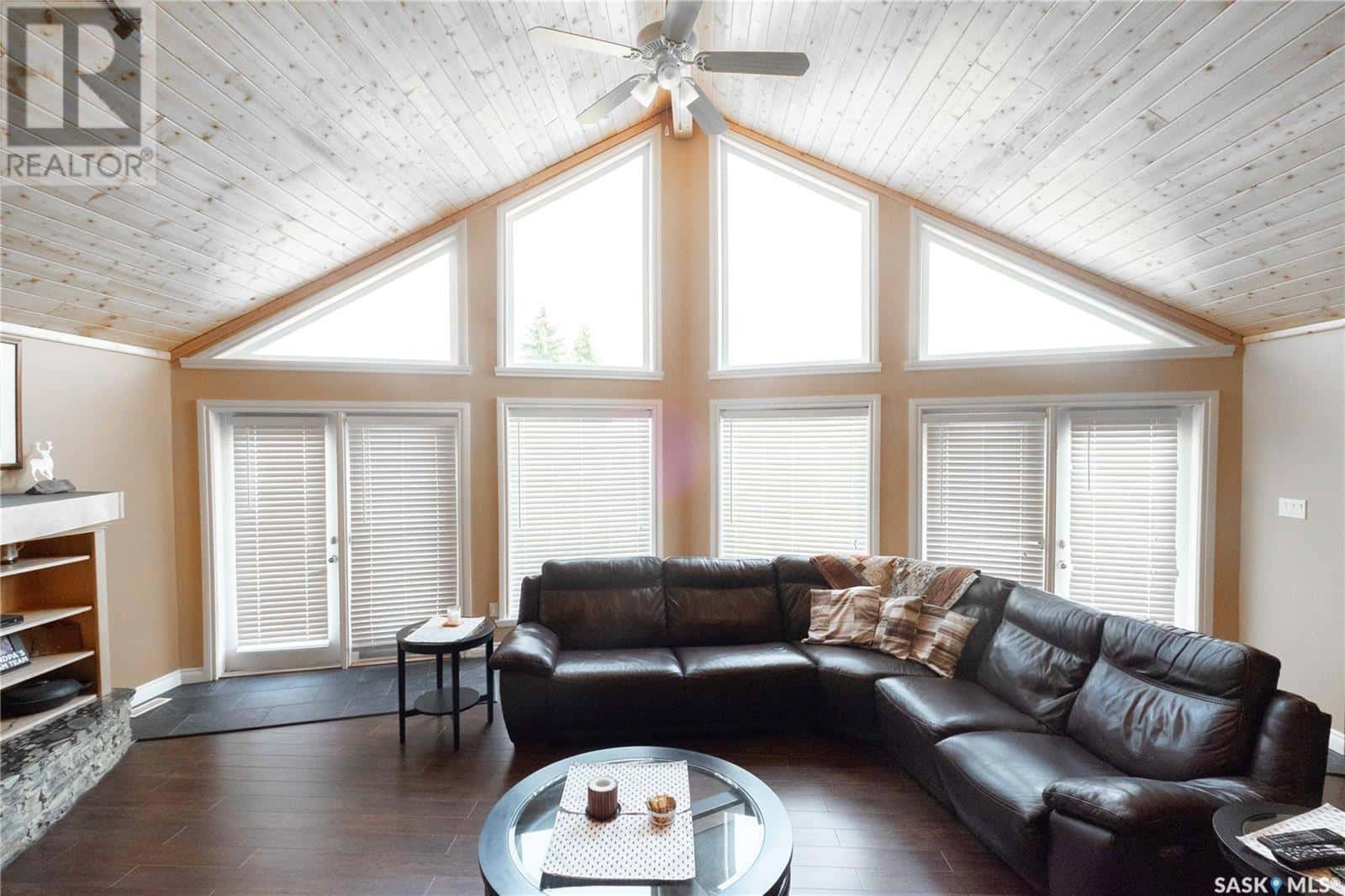 49 Taylor STREET — North Qu'Appelle Rm No. 187, Saskatchewan - Photo 3 of 44