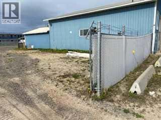 121 1 Avenue — Fox Creek, Alberta - Photo 4 of 20