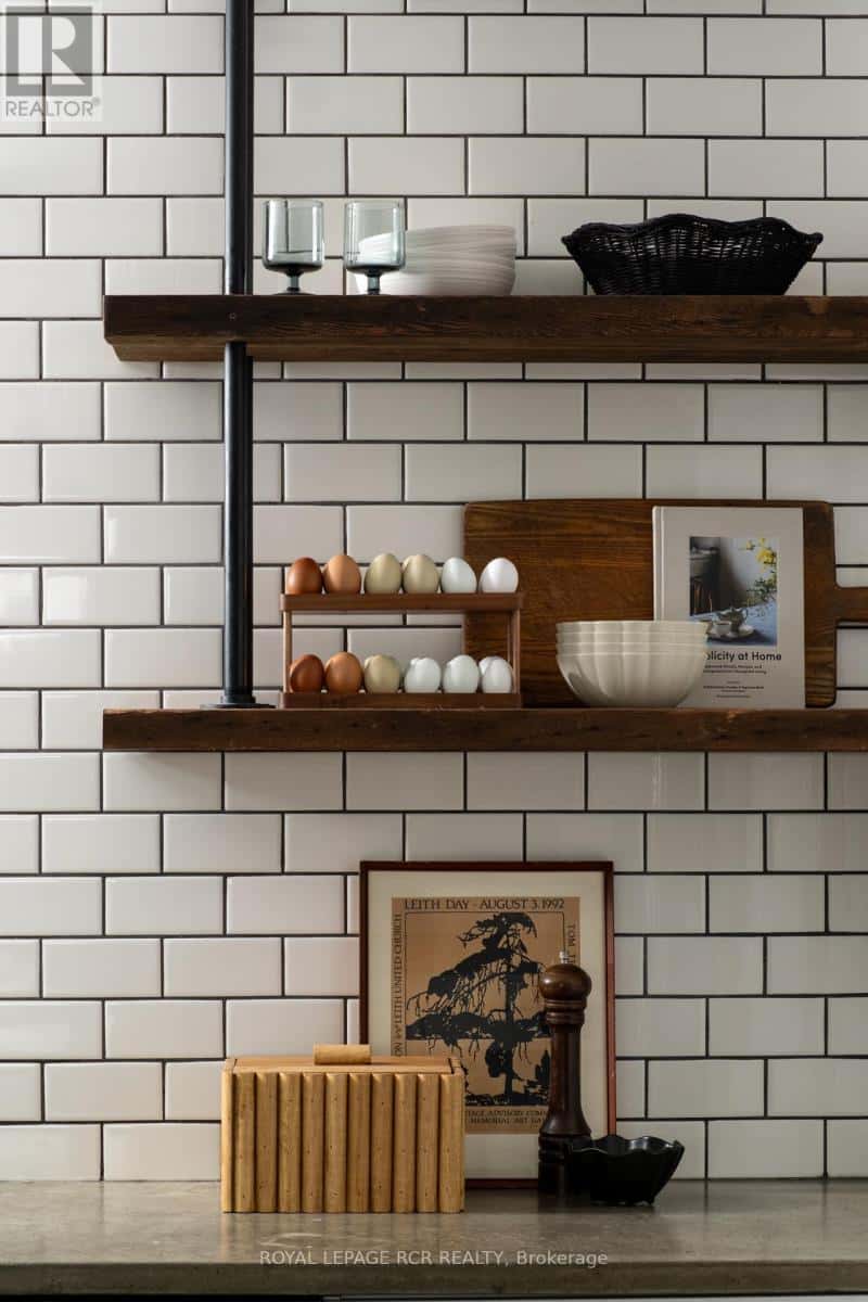 6175 FOURTH LINE — Erin, Ontario - Photo 5 of 50