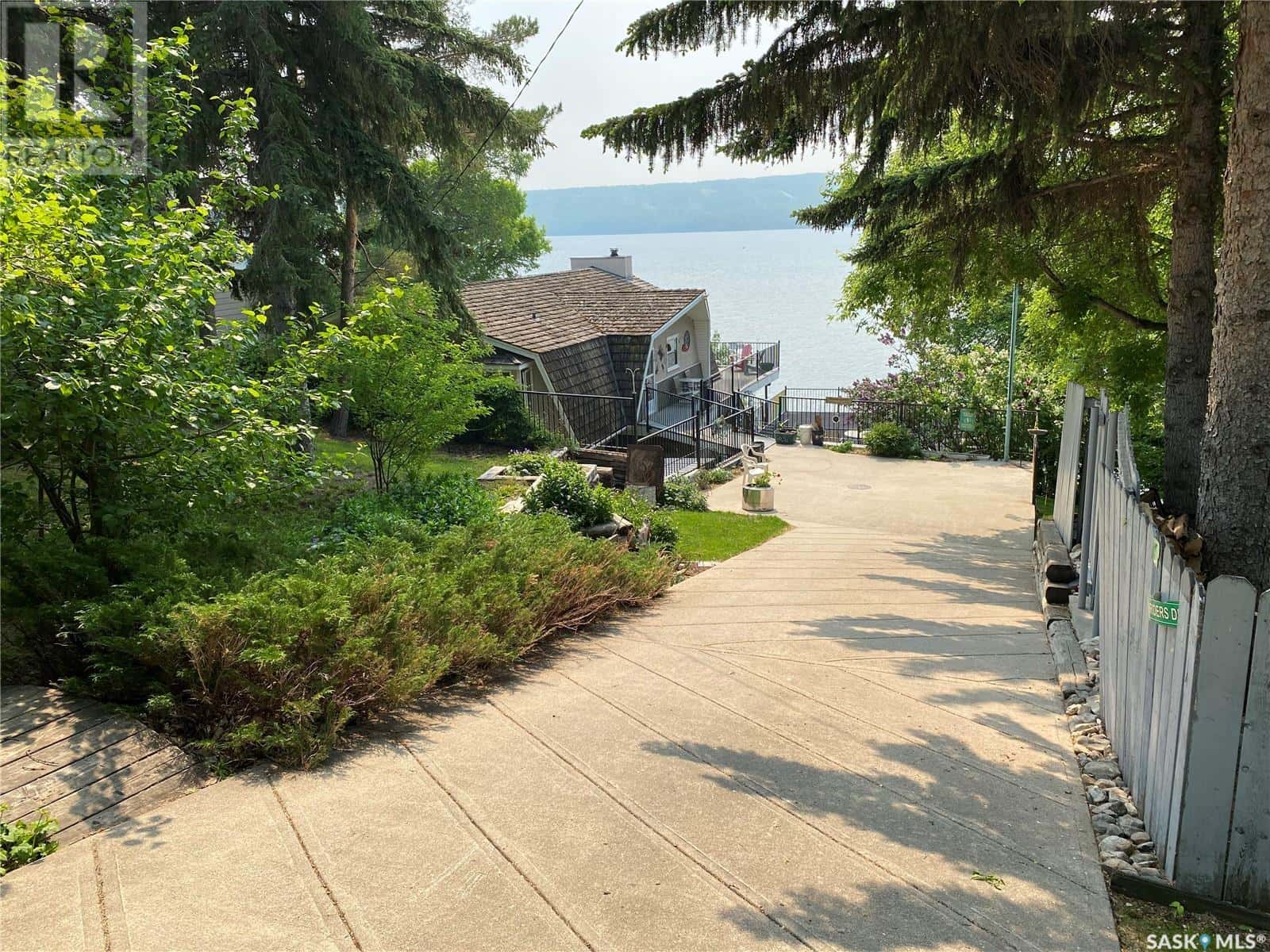 186 Pasqua Lake ROAD — North Qu'Appelle Rm No. 187, Saskatchewan - Photo 2 of 47