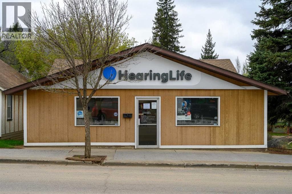 4809 50 STREET — Athabasca, Alberta - Main photo