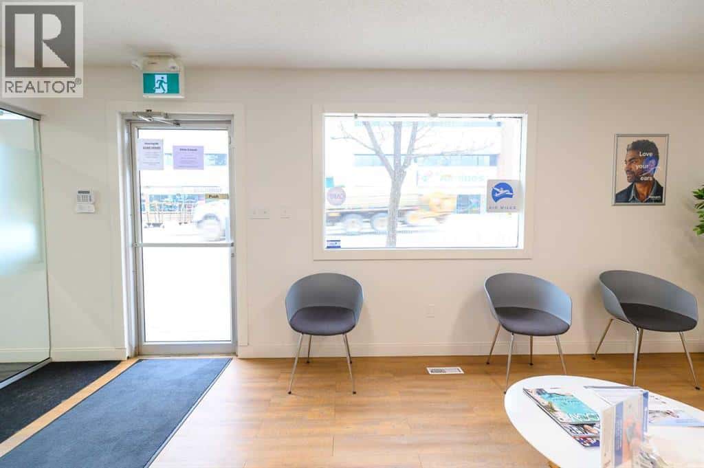 4809 50 STREET — Athabasca, Alberta - Photo 2 of 26