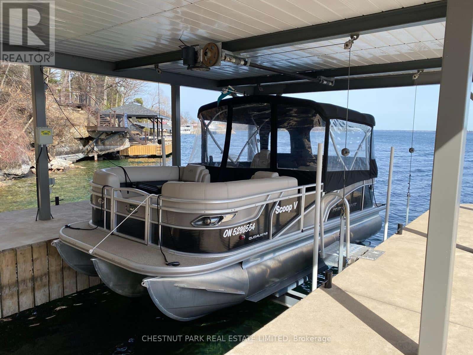 35 RIVERVIEW DRIVE — Front of Leeds & Seeleys Bay, Ontario - Photo 3 of 40