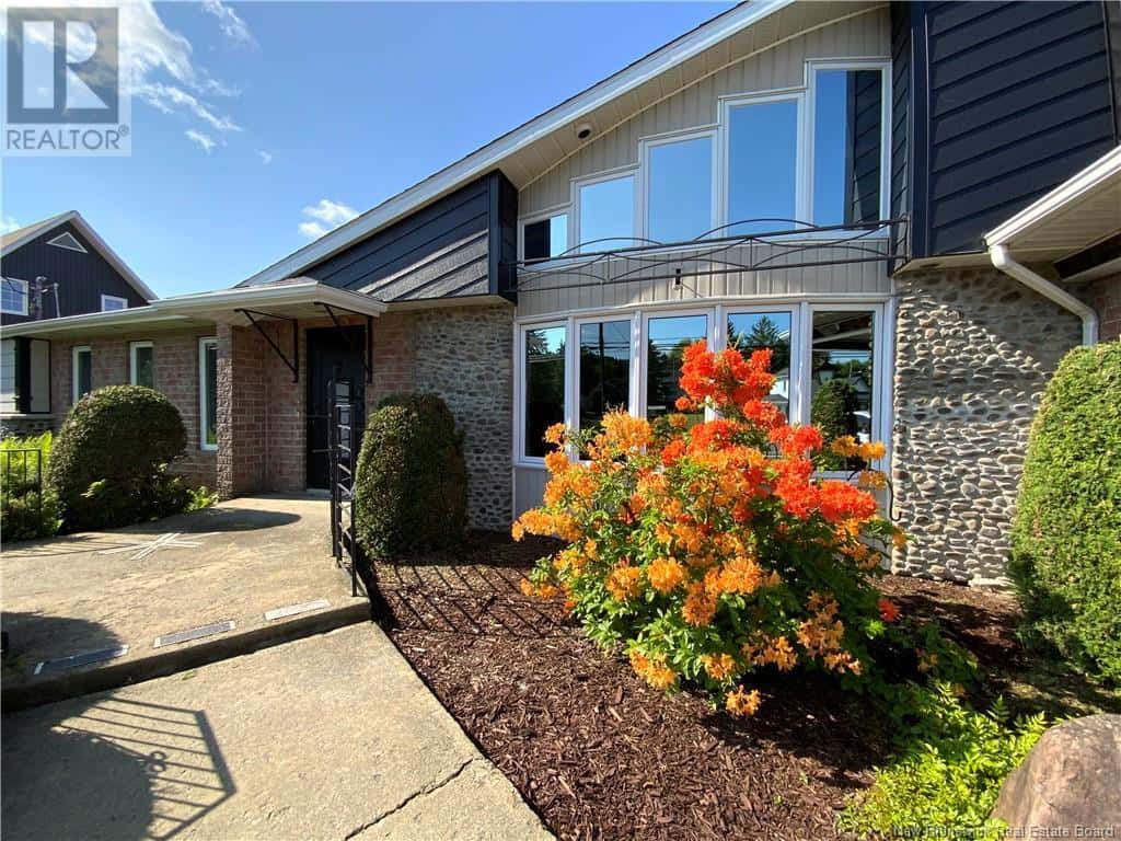 102 Principale Street — Saint-Basile, New Brunswick - Photo 4 of 50