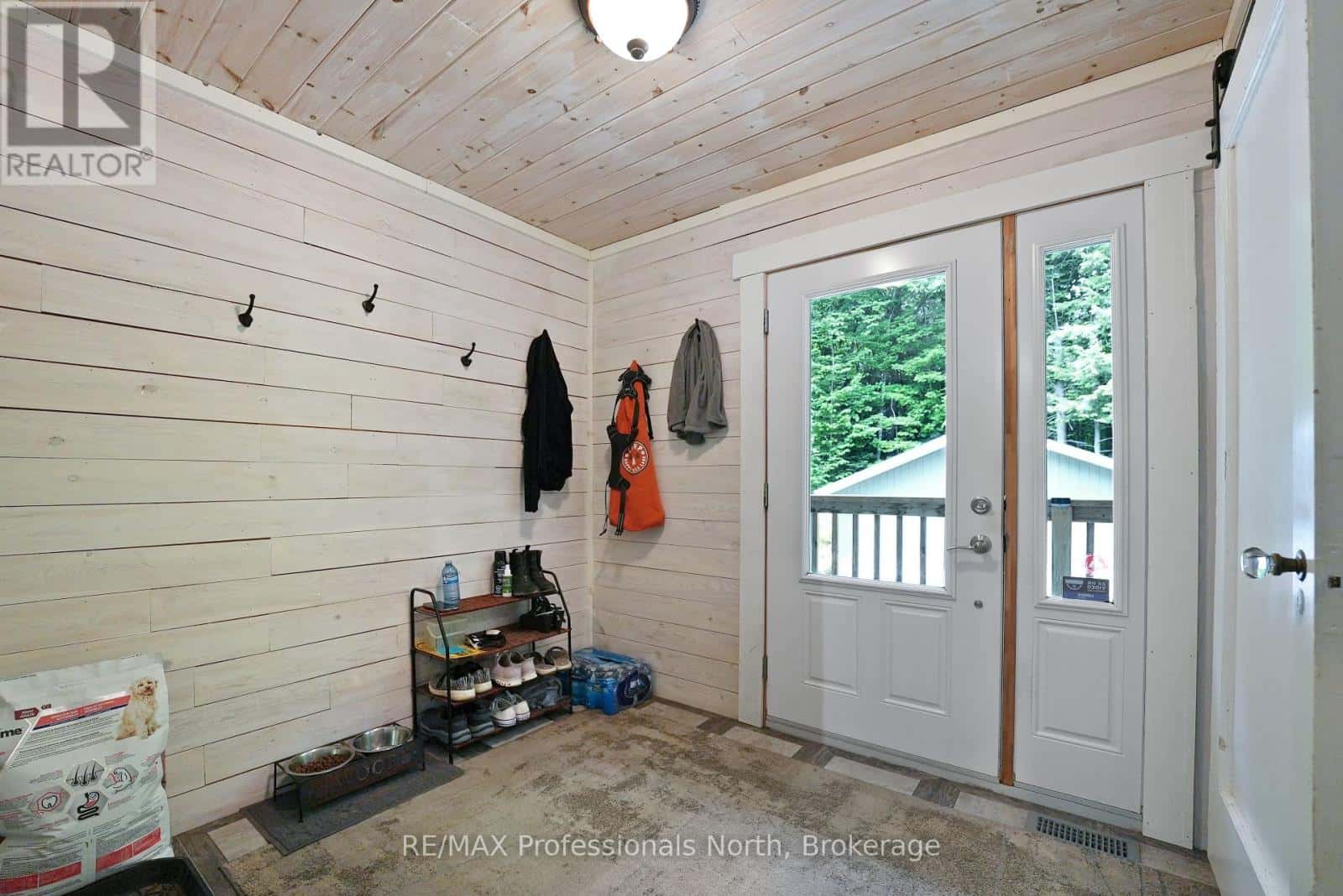 1336 Irish — Dysart et al (Guilford), Ontario - Photo 4 of 42