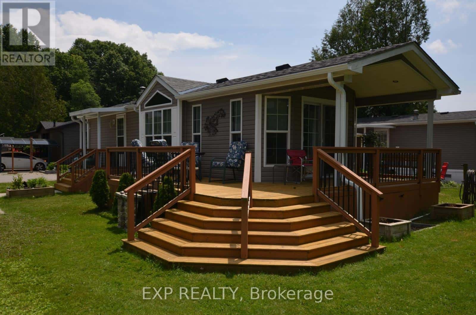 22790 Amiens Road 46