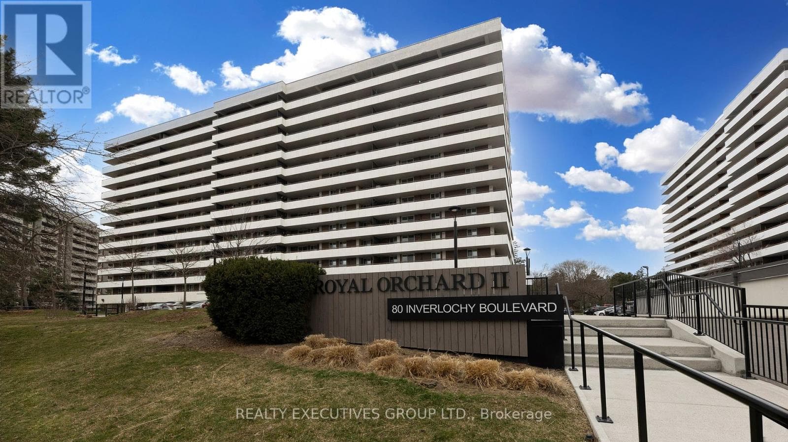701 - 80 INVERLOCHY BOULEVARD - Main photo, Markham (Royal Orchard), Ontario