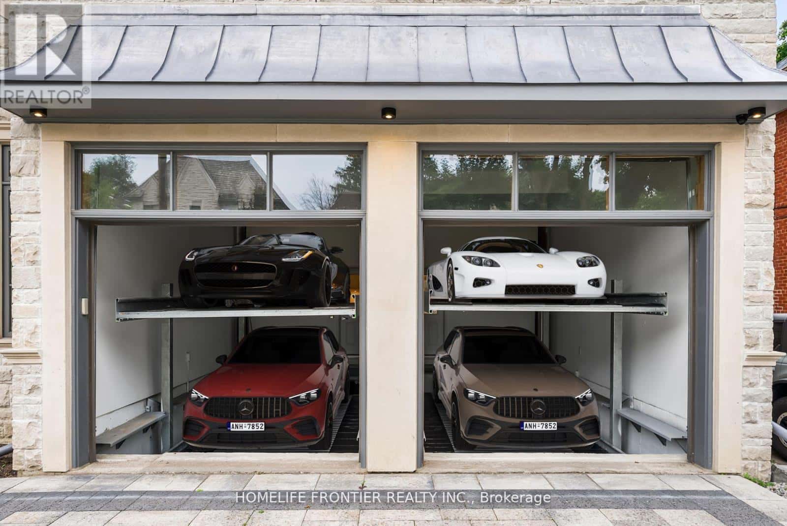 8 VESTA DRIVE — Toronto (Forest Hill South), Ontario - Photo 3 of 39