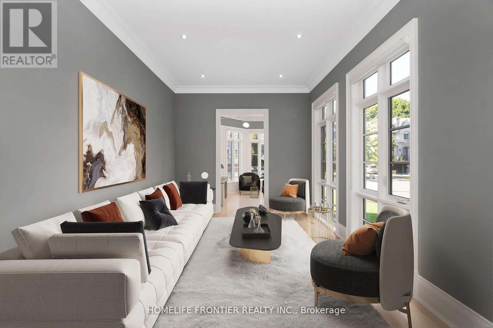 8 VESTA DRIVE — Toronto (Forest Hill South), Ontario - Photo 4 of 39