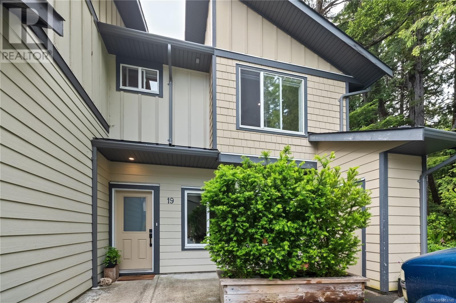 19 625 Hellesen Dr — Tofino, British Columbia - Main photo