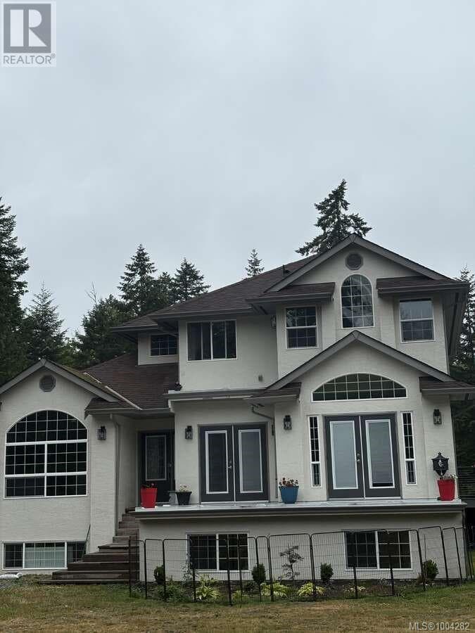 3700 River Rd — Chemainus, British Columbia - Main photo