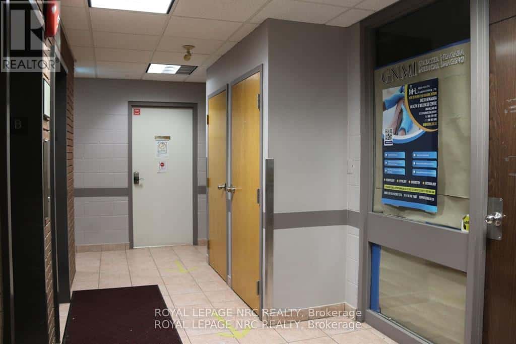 2A - 5400 PORTAGE ROAD — Niagara Falls (Hospital), Ontario - Photo 4 of 10