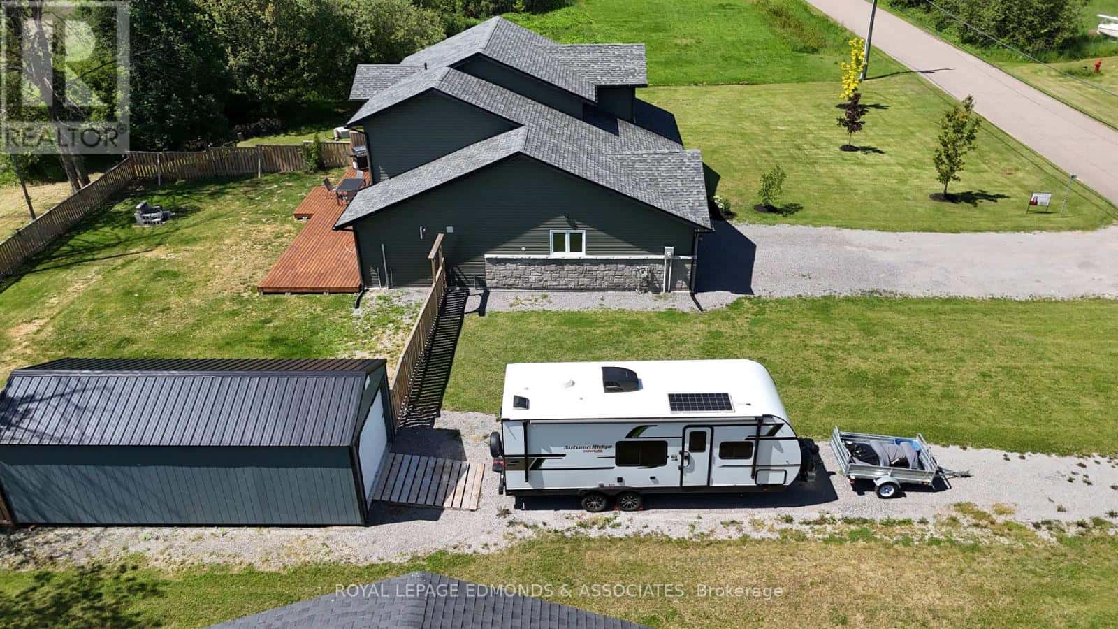 12 CARDEL STREET — Whitewater Region, Ontario - Photo 5 of 49