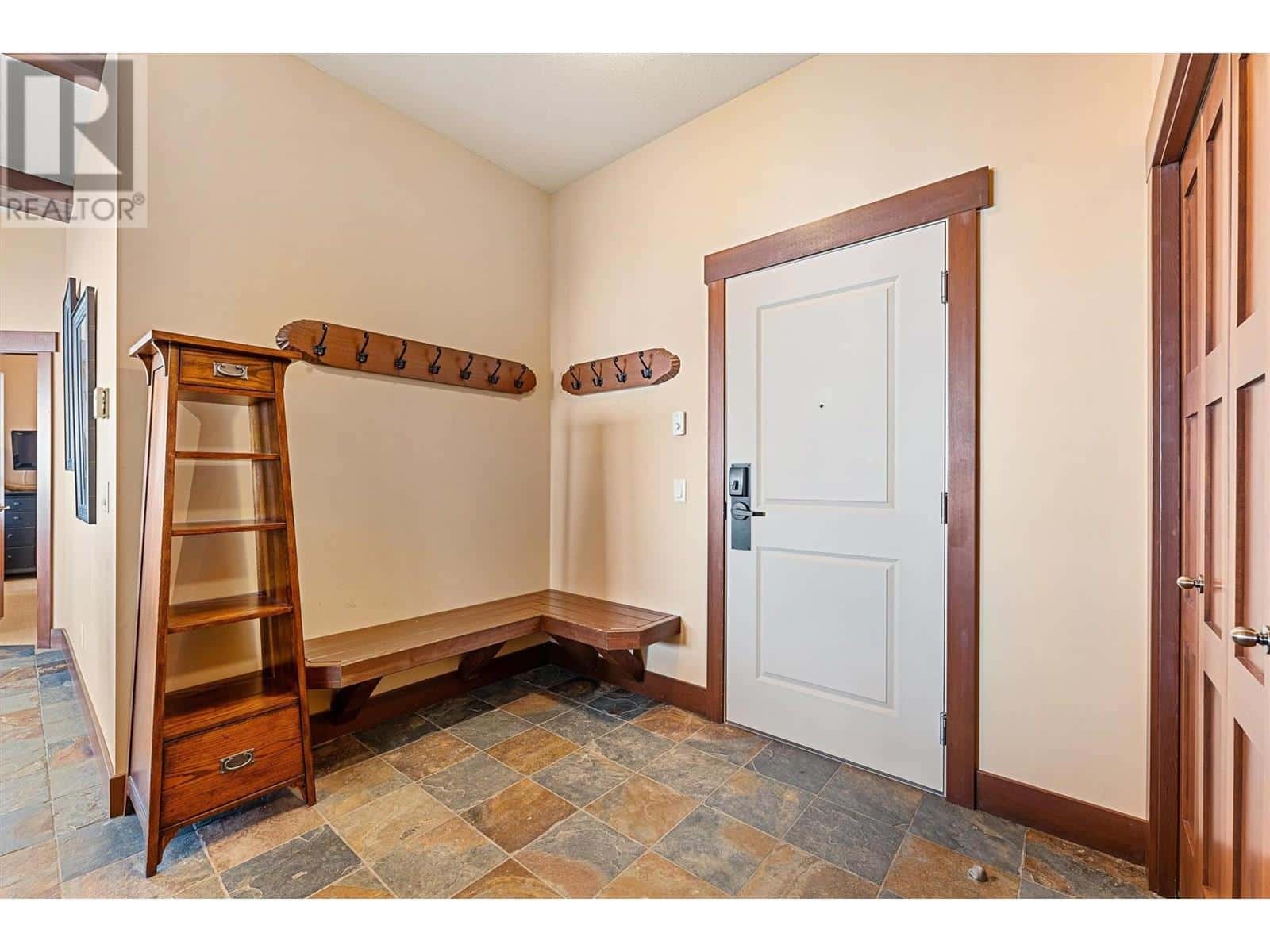 375 Raven Ridge Road Unit# 404 — Big White, British Columbia - Photo 3 of 27