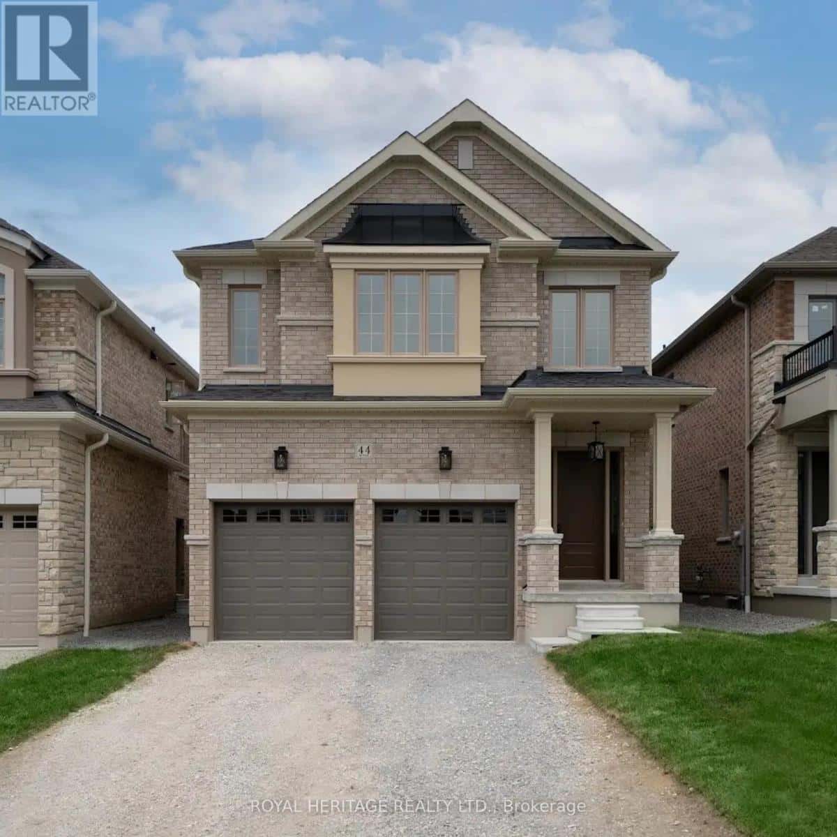 44 ST AUGUSTINE DRIVE — Whitby (Brooklin), Ontario - Photo 2 of 13