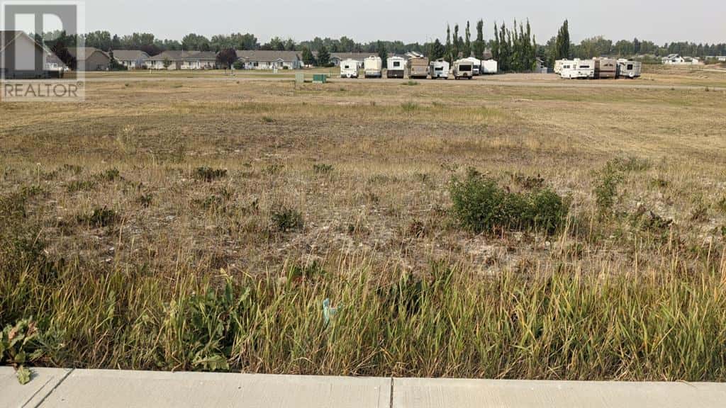 622 Whispering Greens Avenue