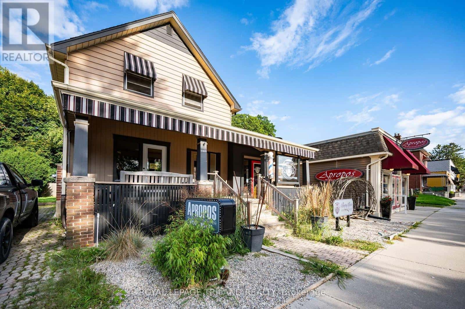 227 COLBORNE STREET — Central Elgin (Port Stanley), Ontario - Photo 2 of 58