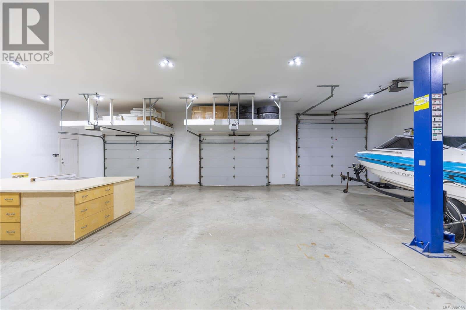 740 Windover Terr — Metchosin, British Columbia - Photo 4 of 47