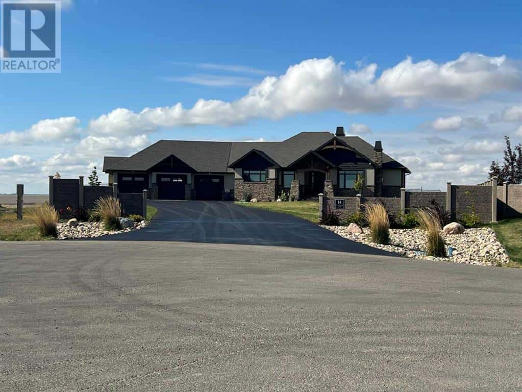 9 Edgemoor Way W — Rural Lethbridge County, Alberta - Photo 5 of 7