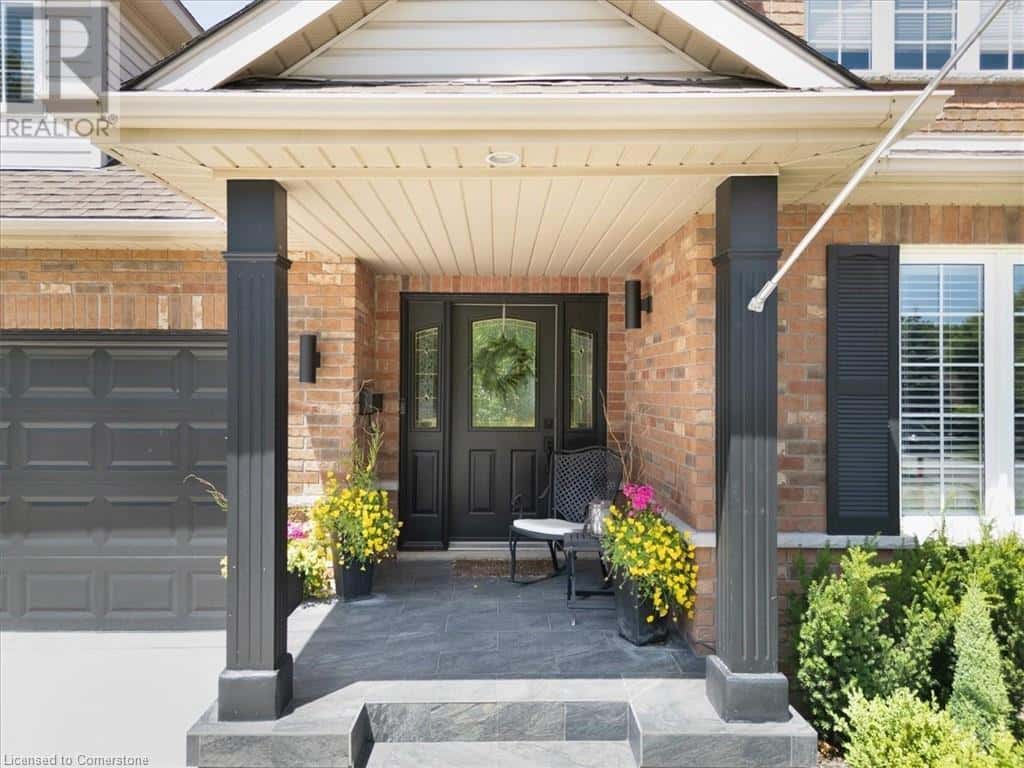 17 MICHAELA — Fonthill, Ontario - Photo 2 of 50