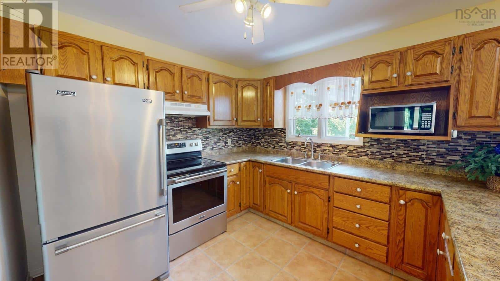 4726 Sunrise Trail — Antigonish, Nova Scotia - Photo 4 of 12