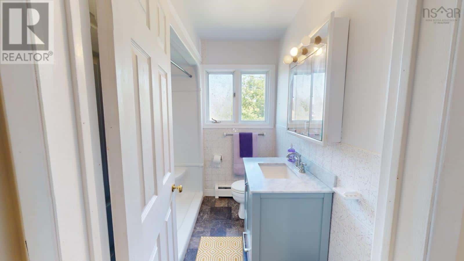 4726 Sunrise Trail — Antigonish, Nova Scotia - Photo 5 of 12