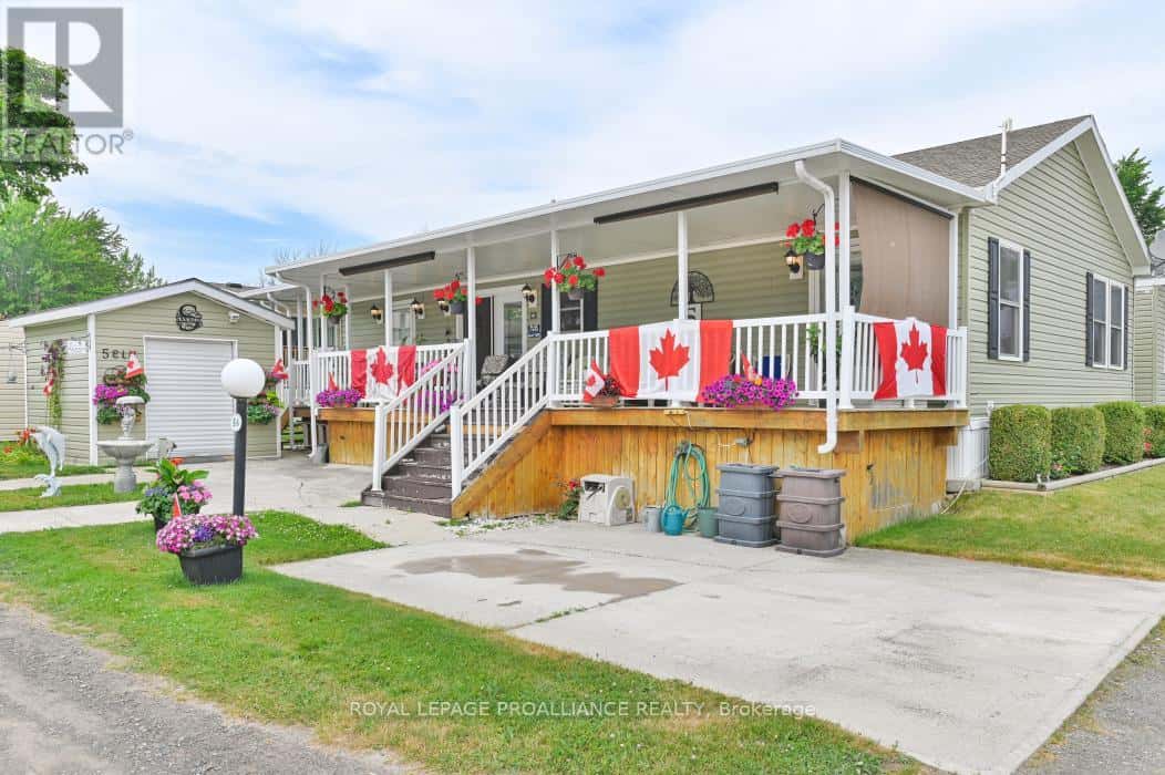 UNIT 96 - 153 COUNTY ROAD 27 — Prince Edward County (Hillier Ward), Ontario - Photo 3 of 24