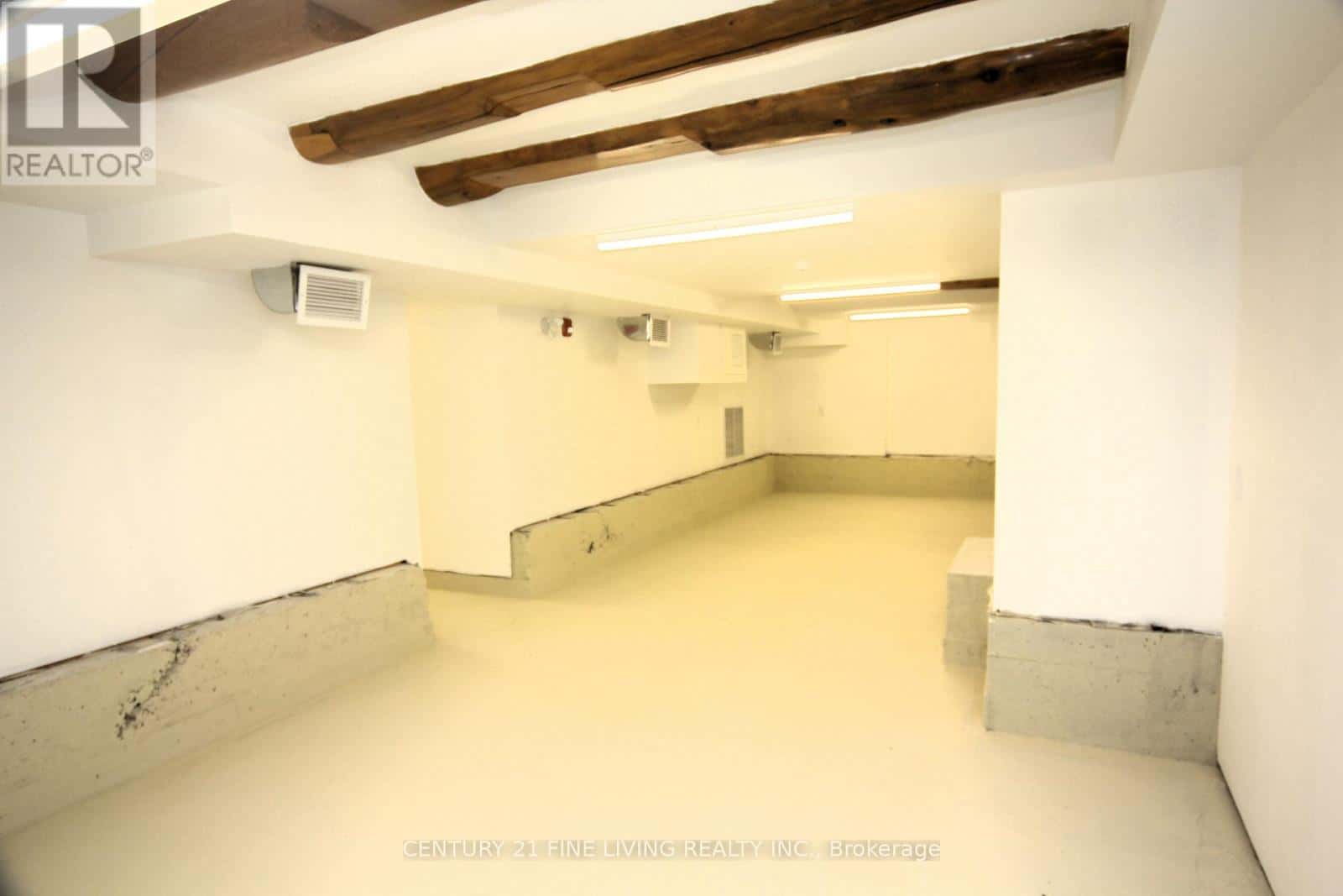 Oro-Medonte (Hawkestone), Ontario — Oro-Medonte (Hawkestone), Ontario - Photo 4 of 6