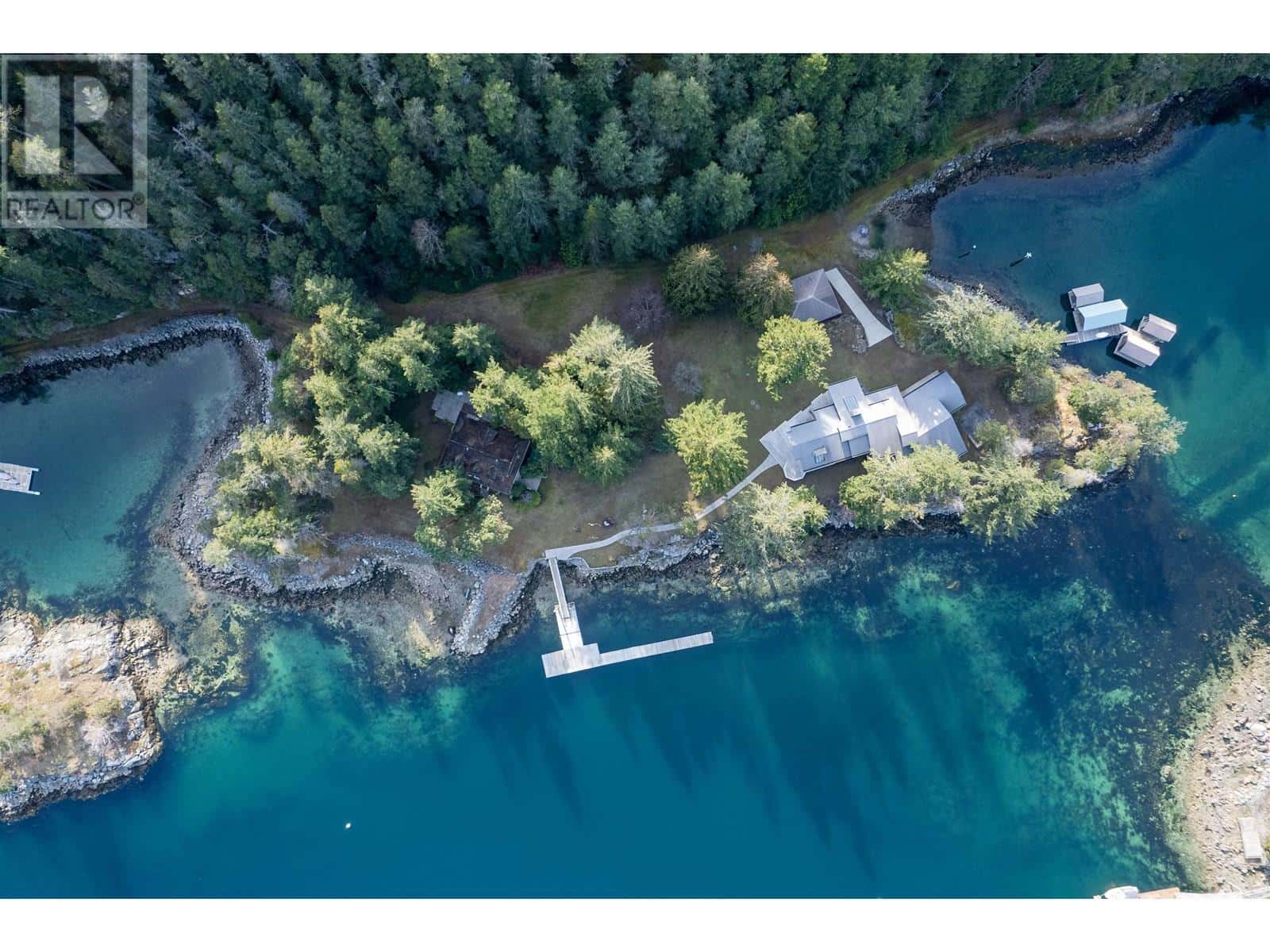 Lot A-B TURNAGAIN ISLAND — Halfmoon Bay, British Columbia - Photo 4 of 40