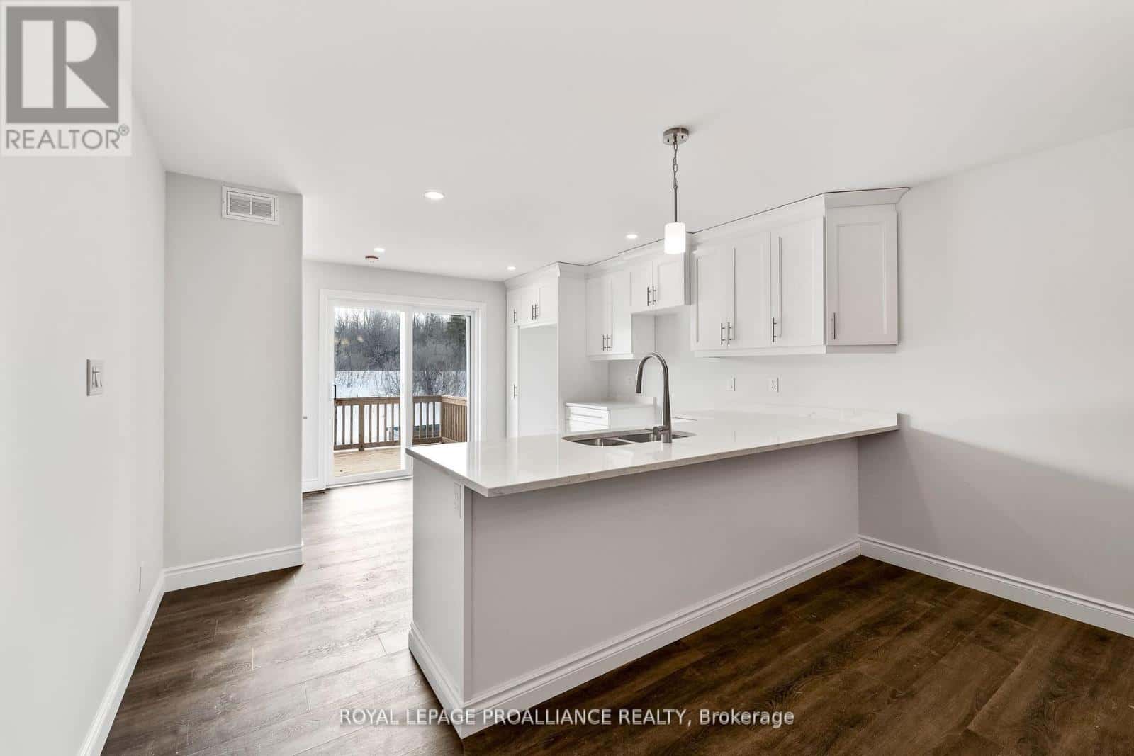 208 HOMEWOOD AVENUE — Trent Hills (Hastings), Ontario - Photo 3 of 36