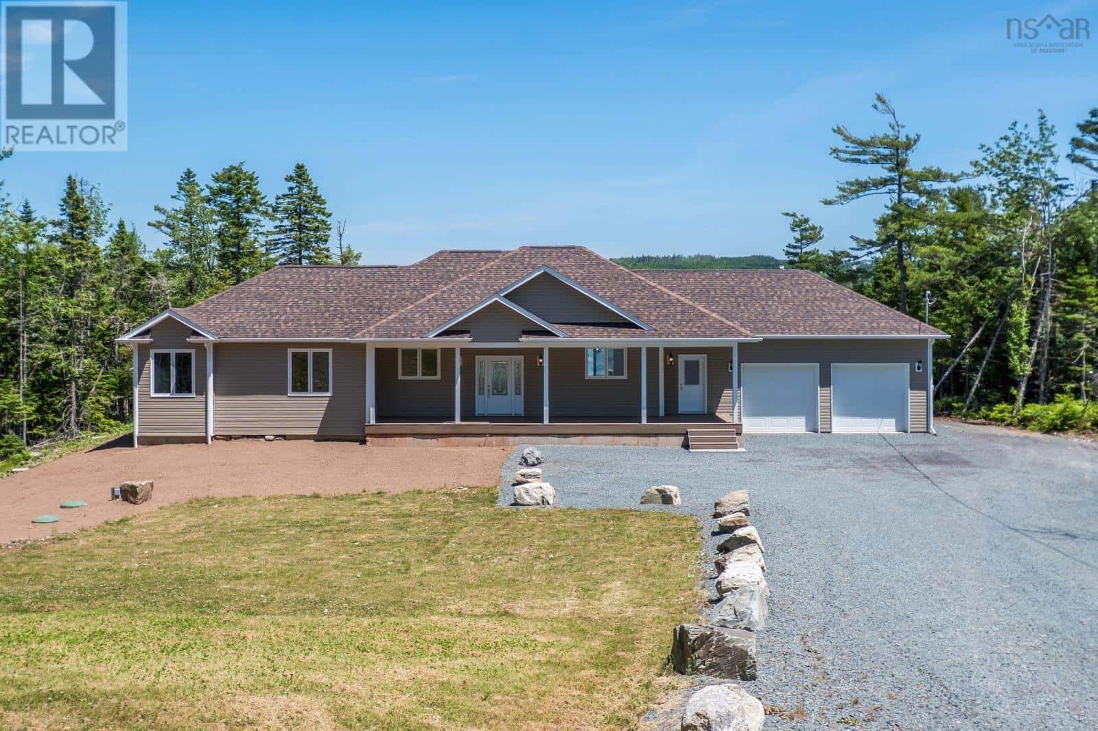 769 West Petpeswick Road