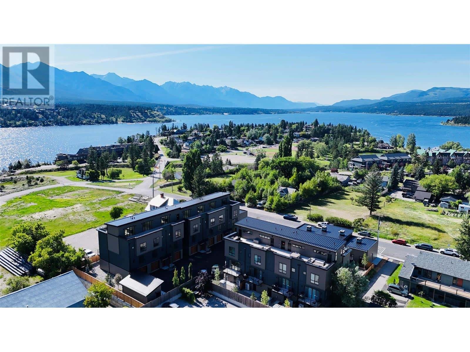 510 14TH Street Unit# 401 — Invermere, British Columbia - Photo 4 of 48