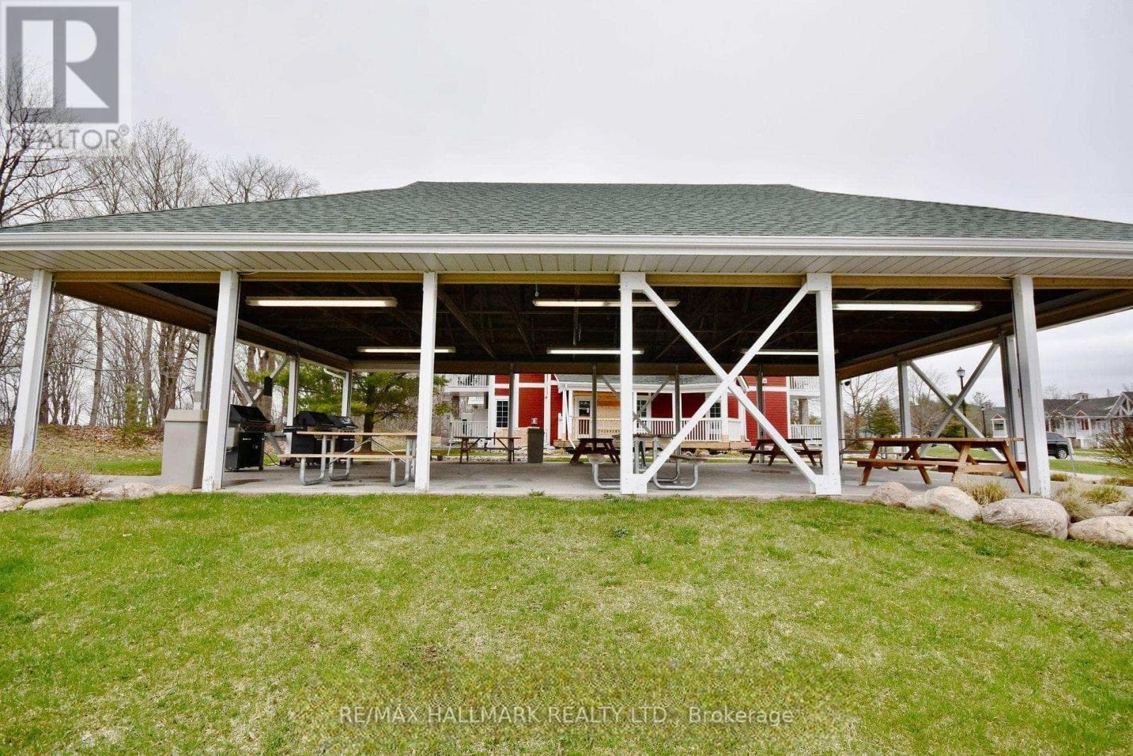 2014/15 - 90 HIGHLAND DRIVE — Oro-Medonte (Horseshoe Valley), Ontario - Main photo