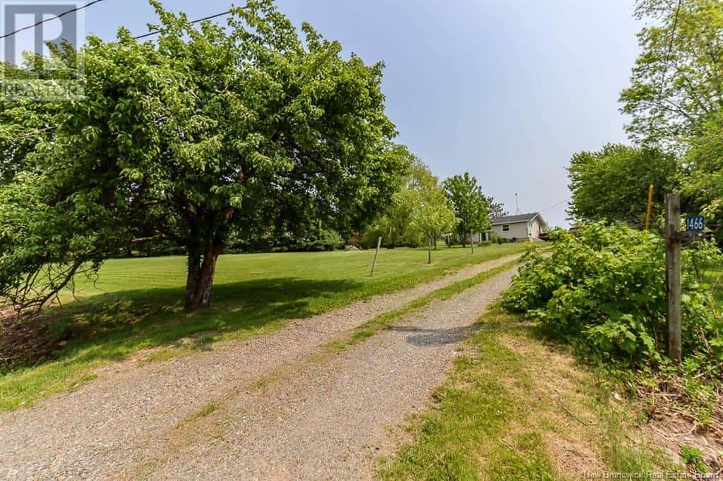 1466 Route 705 — Wickham, New Brunswick - Photo 2 of 46