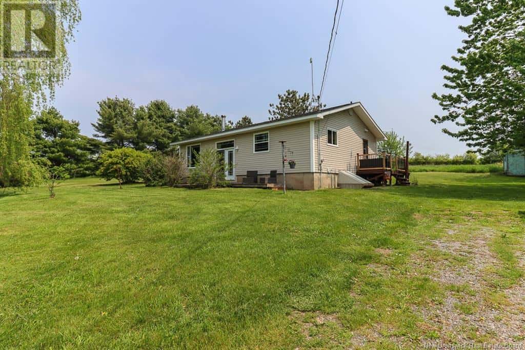 1466 Route 705 — Wickham, New Brunswick - Photo 4 of 46