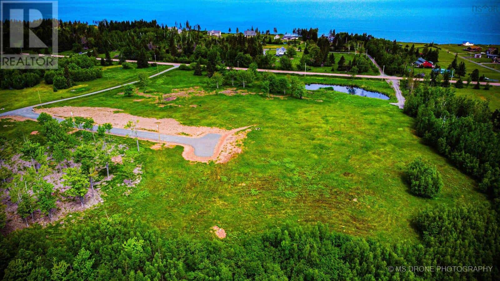 4 Gulf Shore Road — Gulf Shore, Nova Scotia - Photo 5 of 50