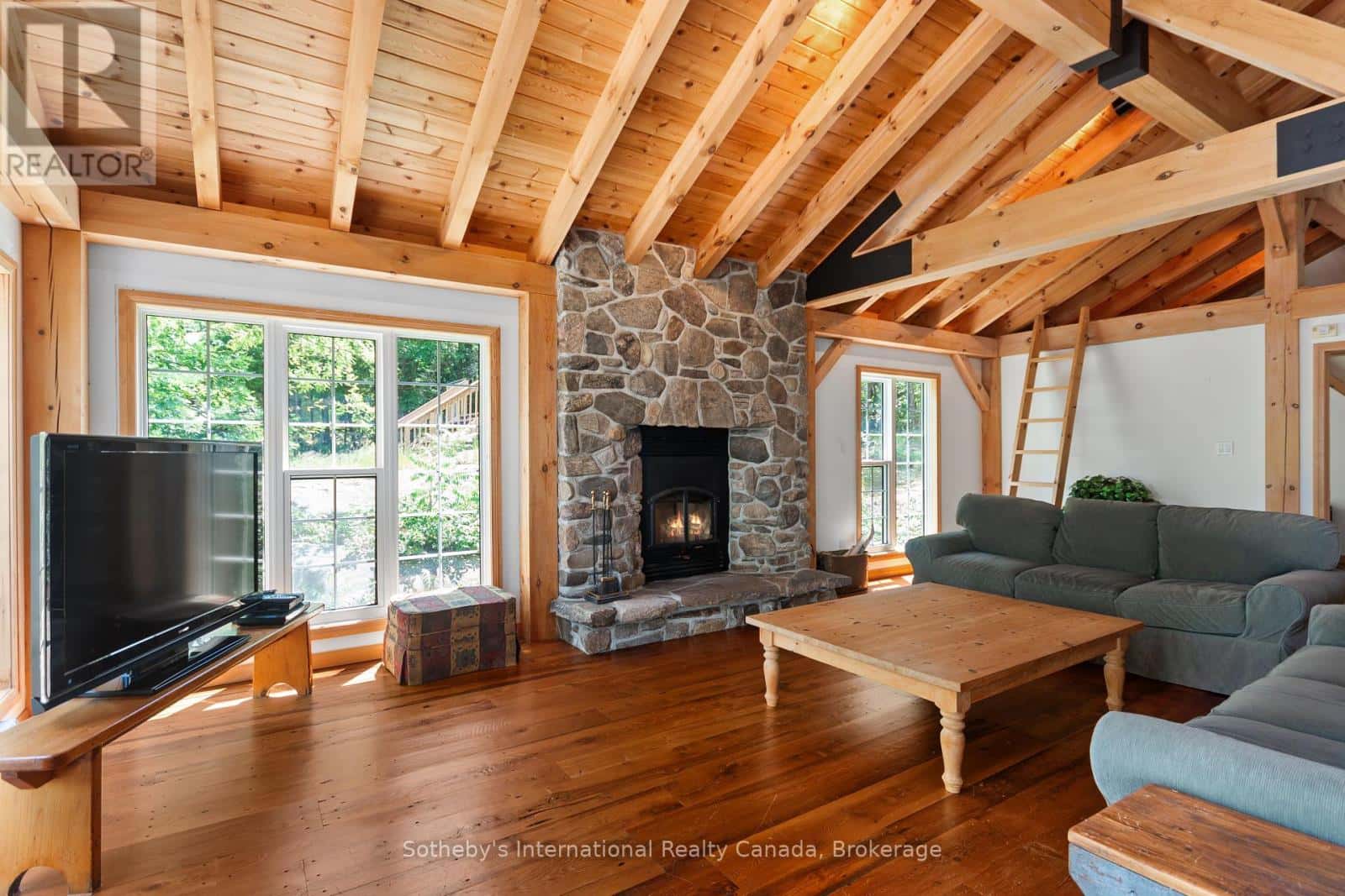 520 IS 80 GO HOME LAKE — Georgian Bay (Gibson), Ontario - Photo 3 of 40