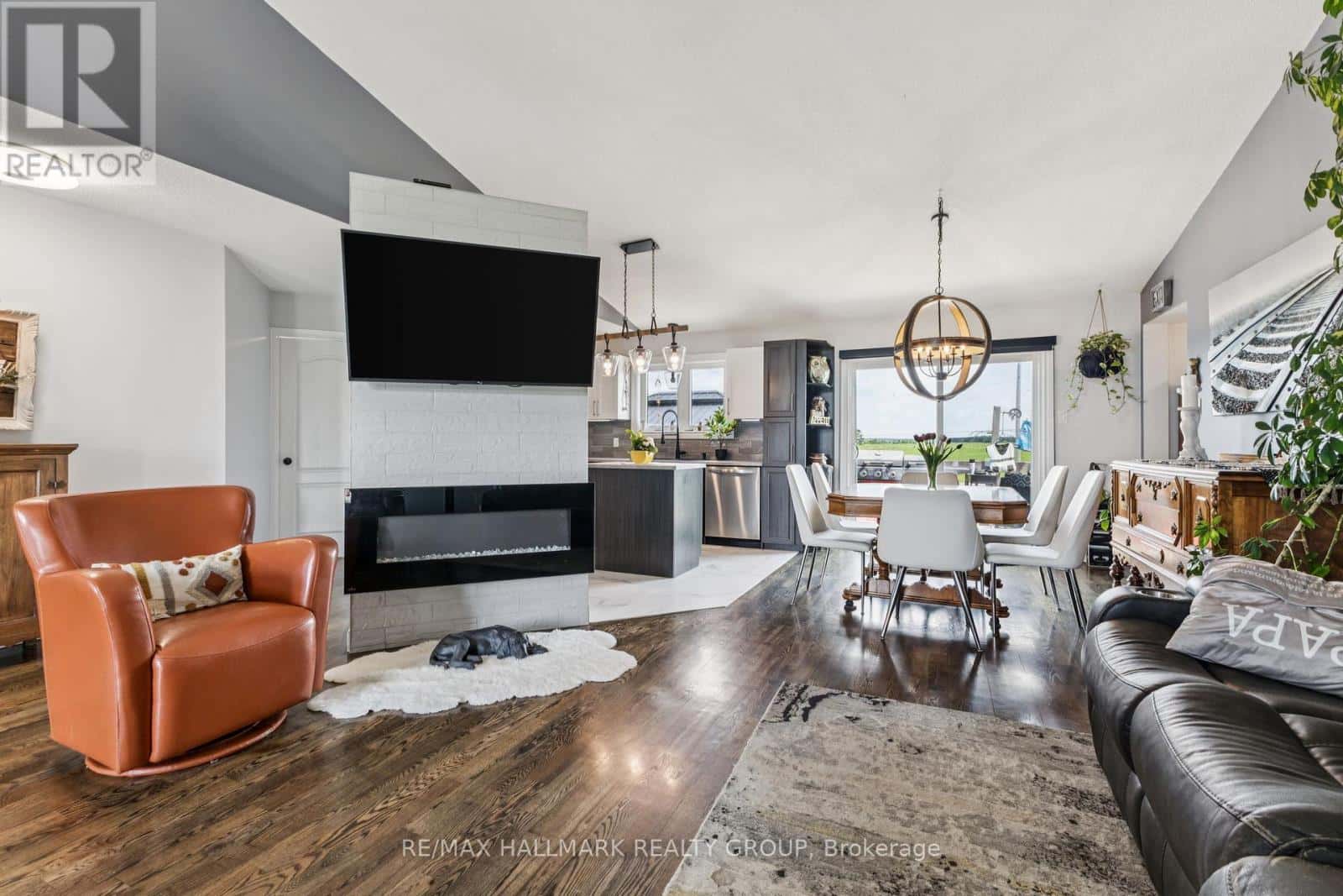 Champlain, Ontario — Champlain, Ontario - Photo 5 of 44