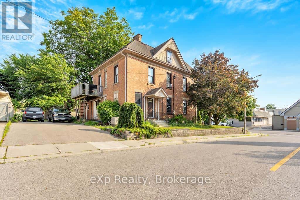 22 HARVEY STREET — Tillsonburg, Ontario - Photo 5 of 28