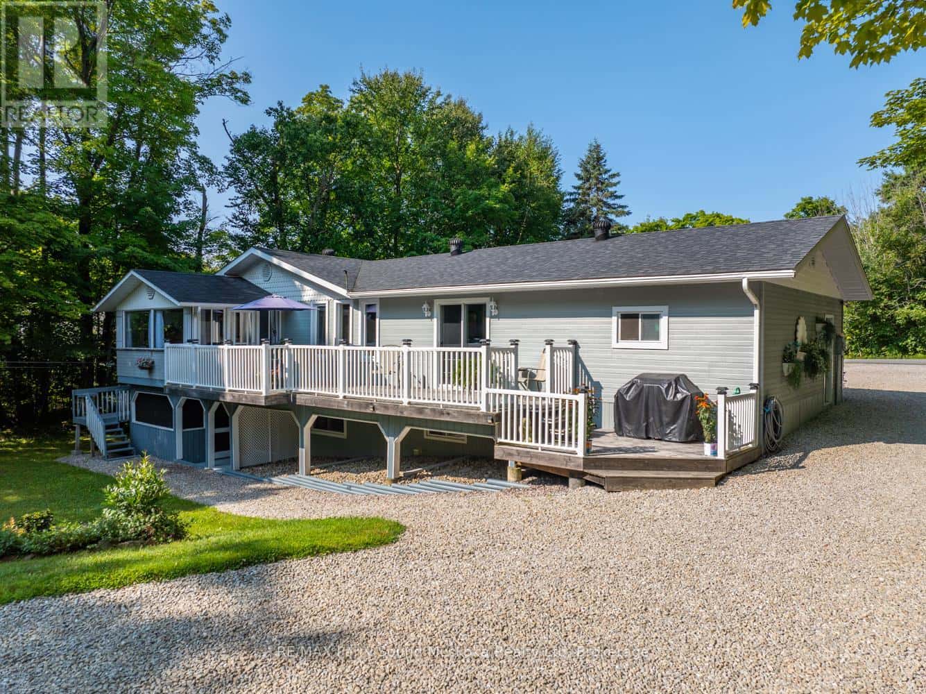 3 & 5 SQUIRREL AVENUE — McDougall, Ontario - Photo 2 of 50