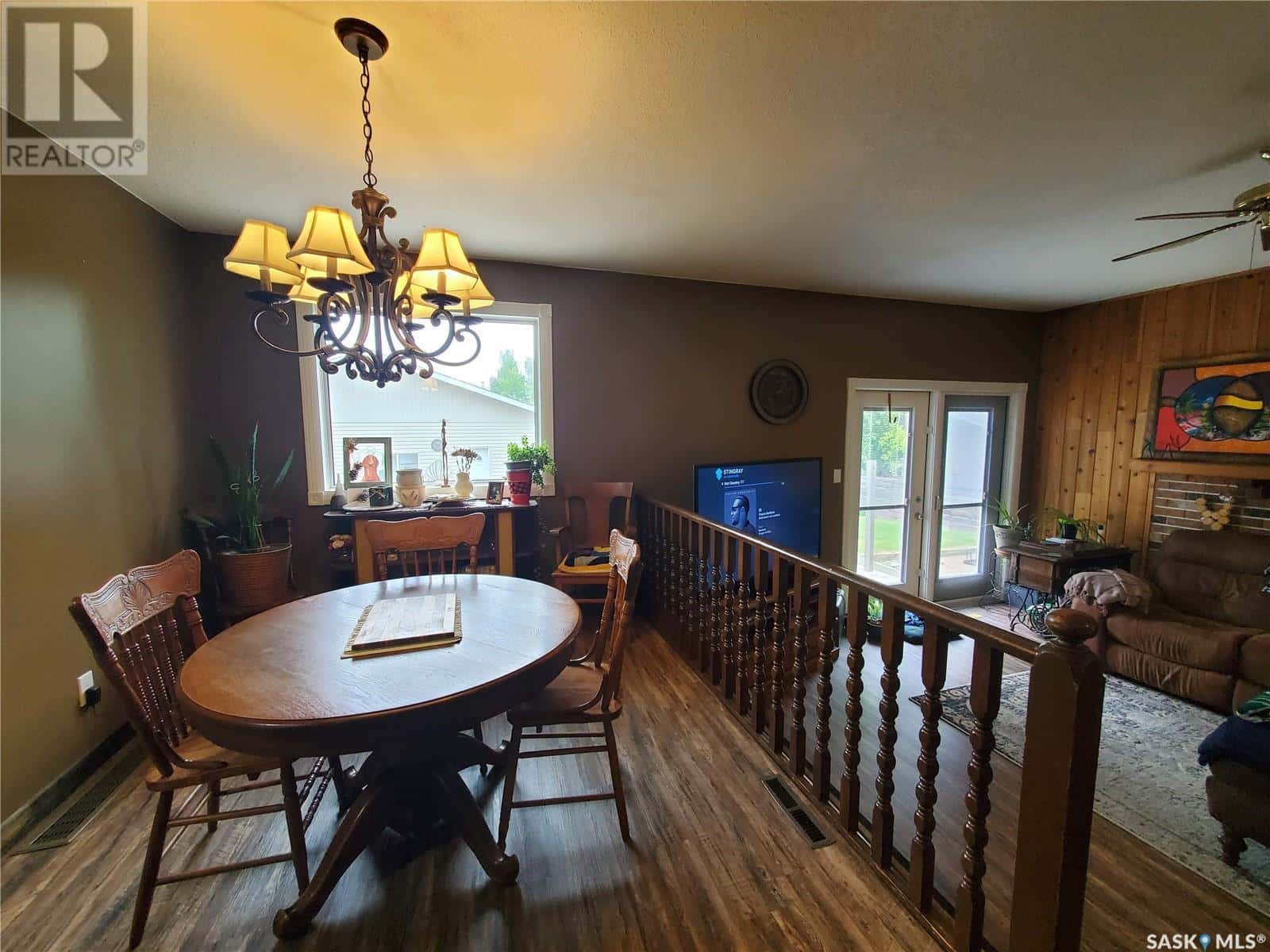 492 Stewart STREET — Kamsack, Saskatchewan - Photo 5 of 27