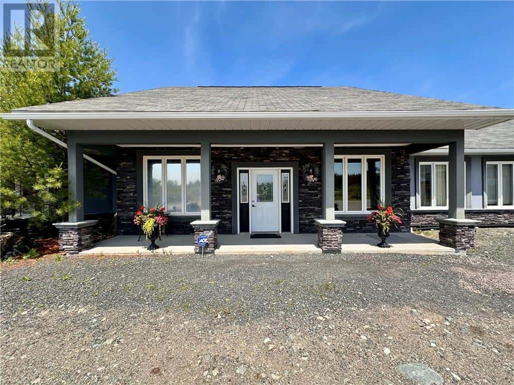 309 Old Skead Road — Greater Sudbury, Ontario - Photo 5 of 85