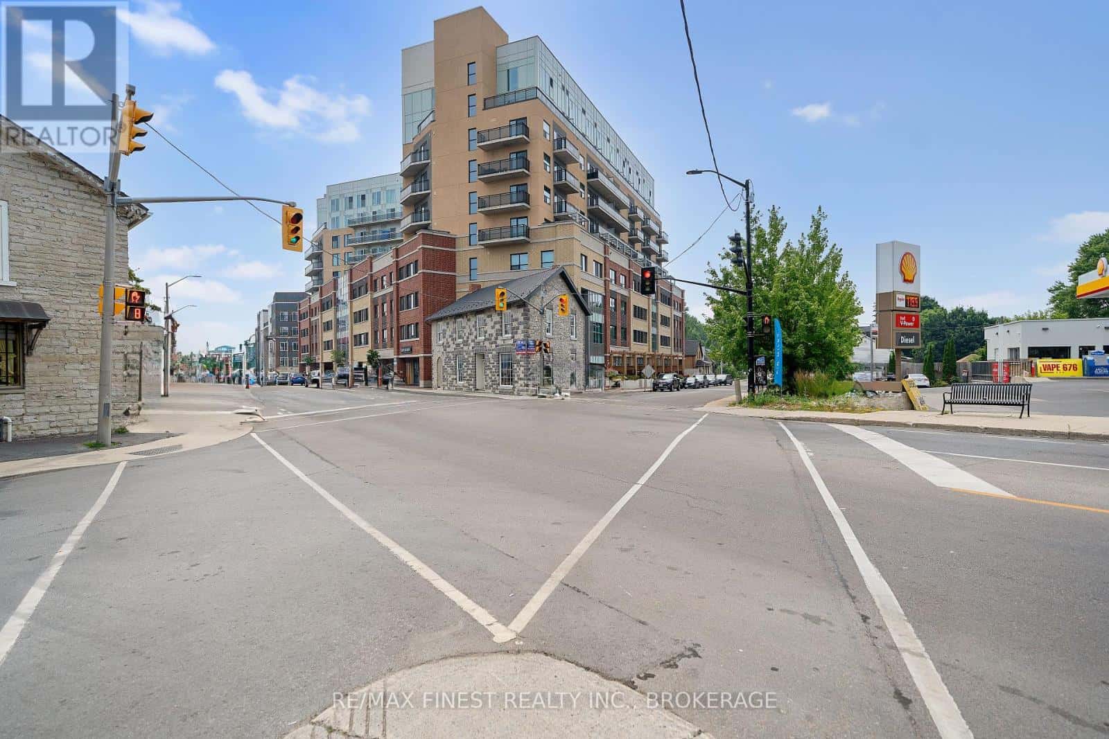 441 - 652 PRINCESS STREET — Kingston (Central City East), Ontario - Photo 3 of 70