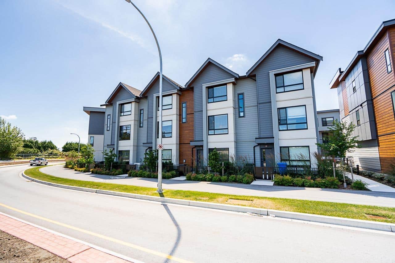 26 30530 CARDINAL AVENUE - Photo 4 of 40, Abbotsford, British Columbia