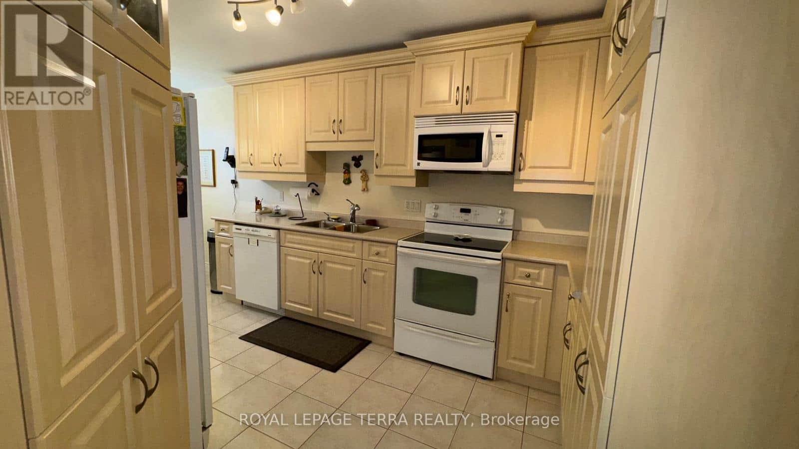 13 MONTEBELLO TERRACE - Photo 4 of 38, New Tecumseth (Alliston), Ontario