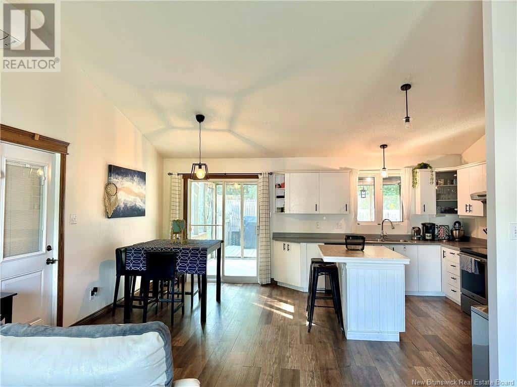 45 Mgr Dionne Avenue — Edmundston, New Brunswick - Photo 4 of 30