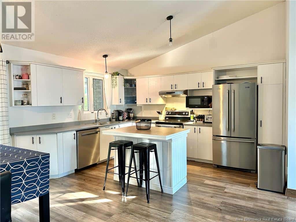 45 Mgr Dionne Avenue — Edmundston, New Brunswick - Photo 5 of 30