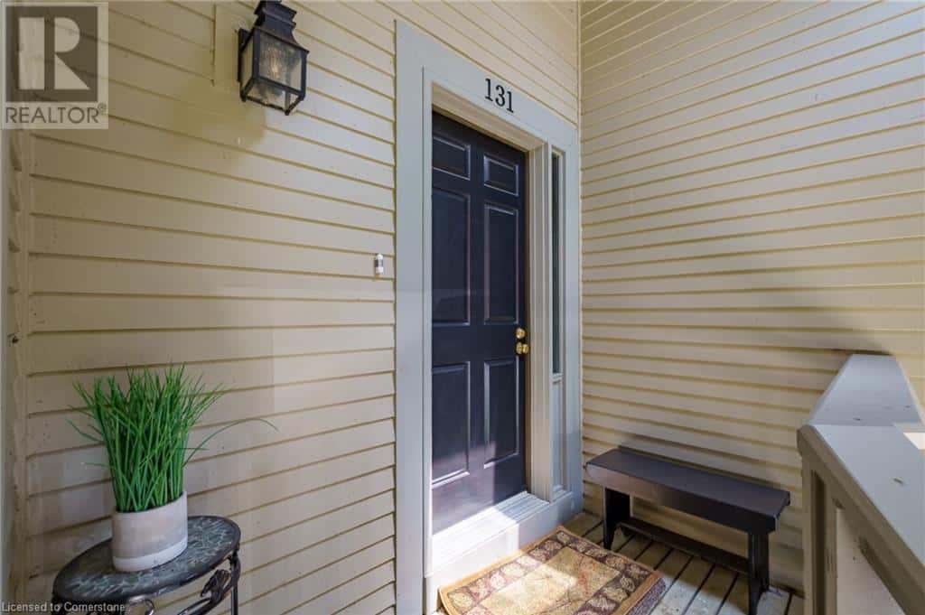 131 GRANDVIEW HILLTOP Drive Unit# 1 — Huntsville, Ontario - Photo 5 of 39