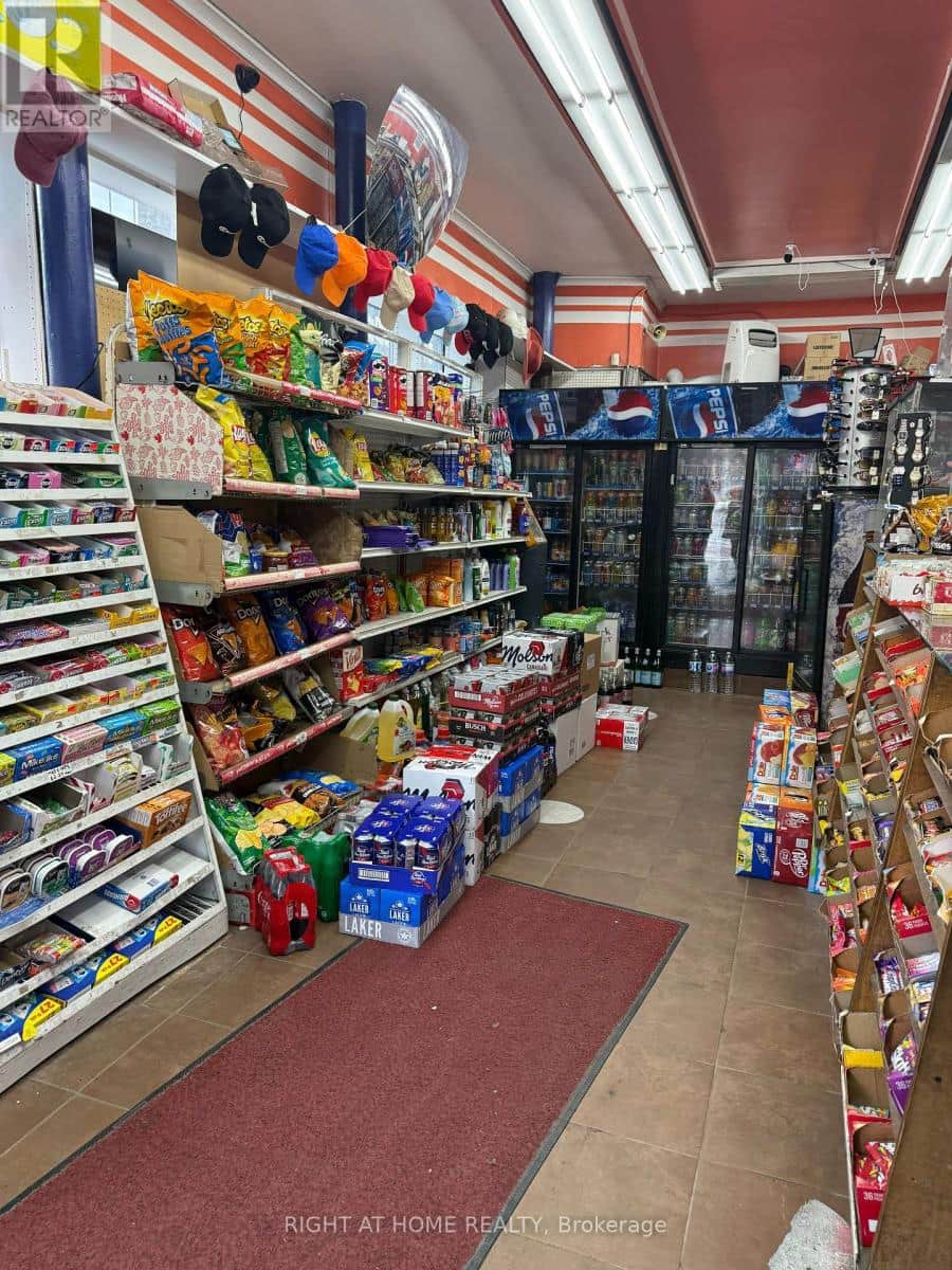 1 KING STREET E - Photo 2 of 9, Hamilton (Central), Ontario