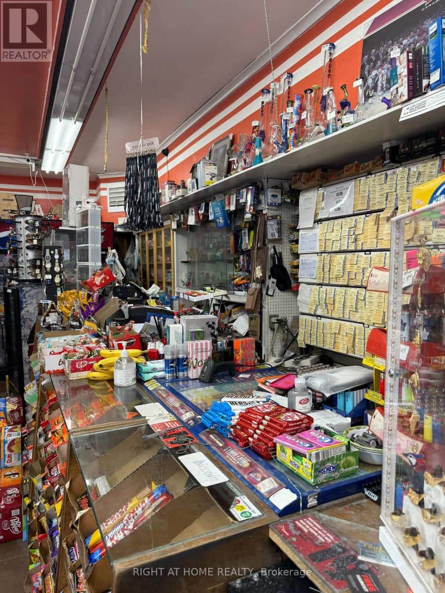 1 KING STREET E - Photo 4 of 9, Hamilton (Central), Ontario